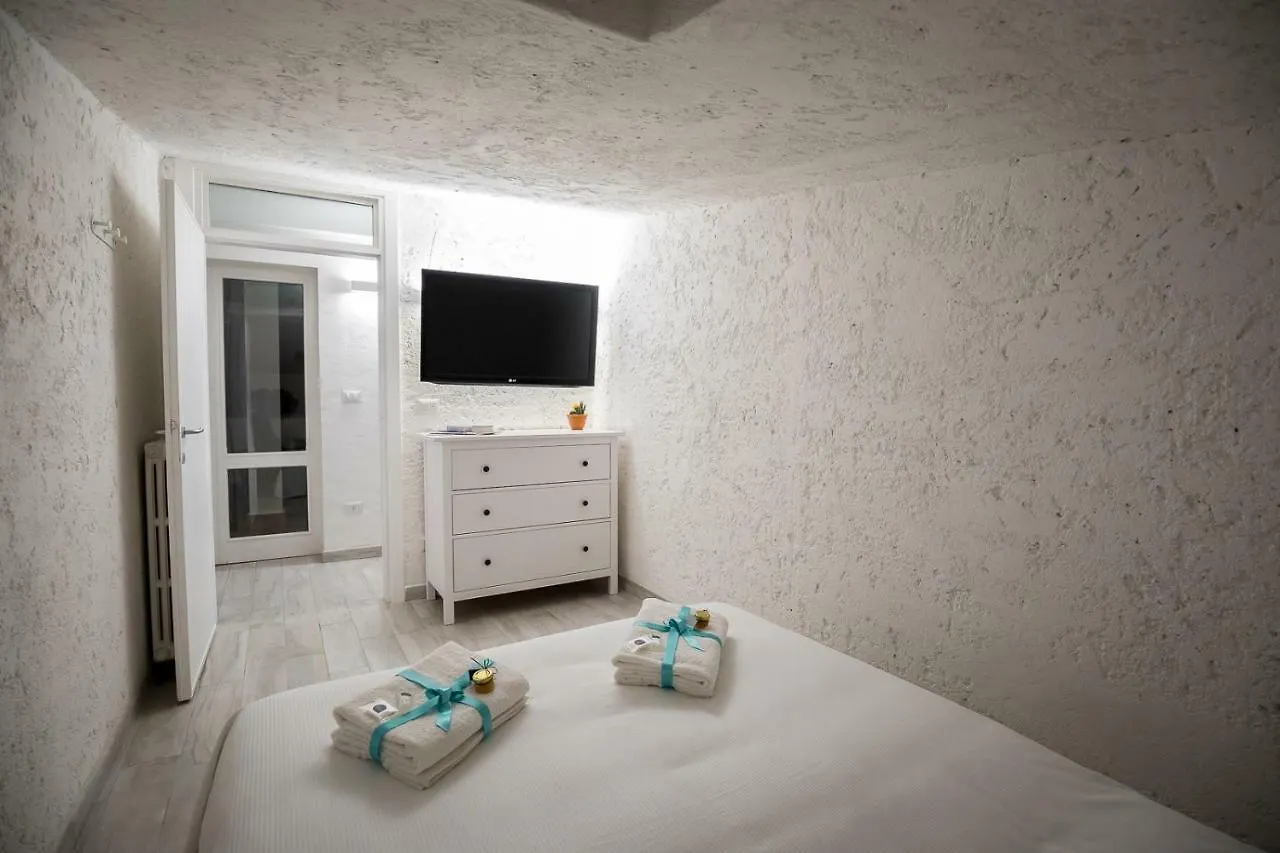Rooftop Apartment 가르다