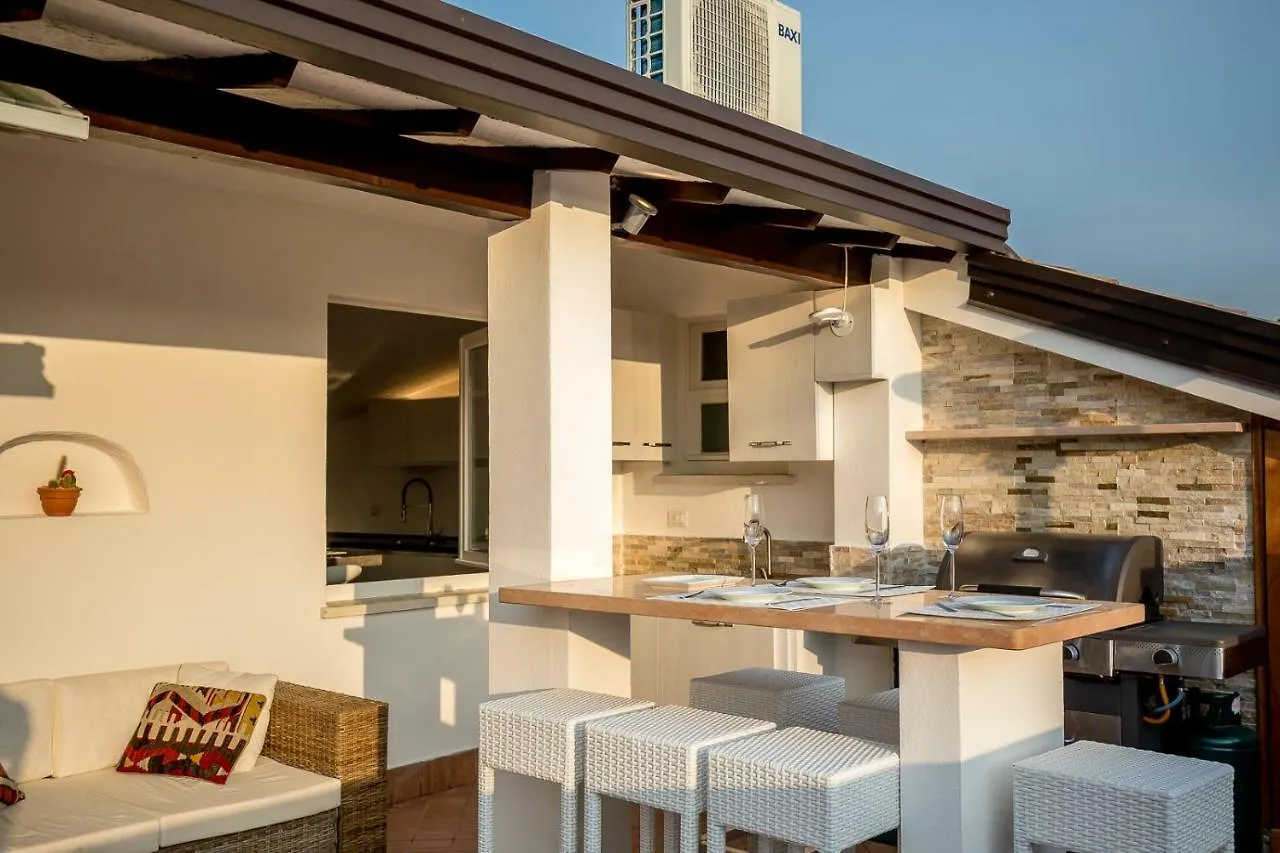 Rooftop Apartment 가르다 0*,